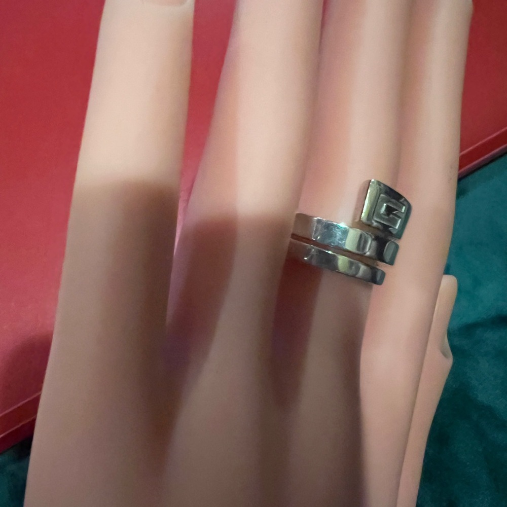 Gucci Silver Double-Stack Logo Wrap Ring - image 4
